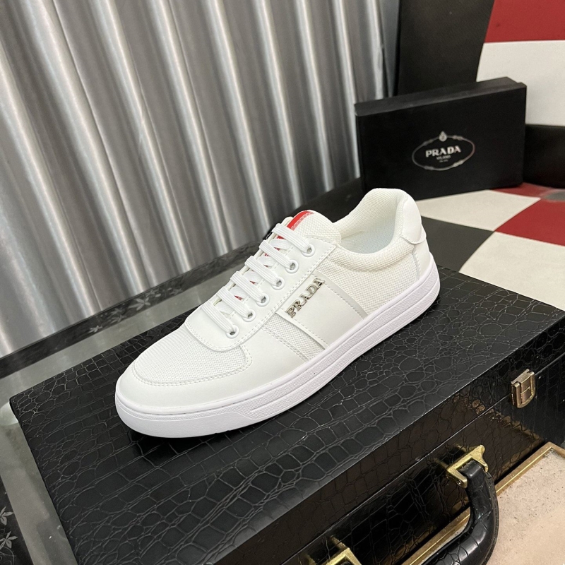 Pra*a casual shoes